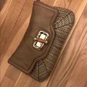Aldo Clutch